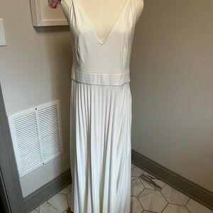 Zara Cream V-Neck Pleated Midi Dress